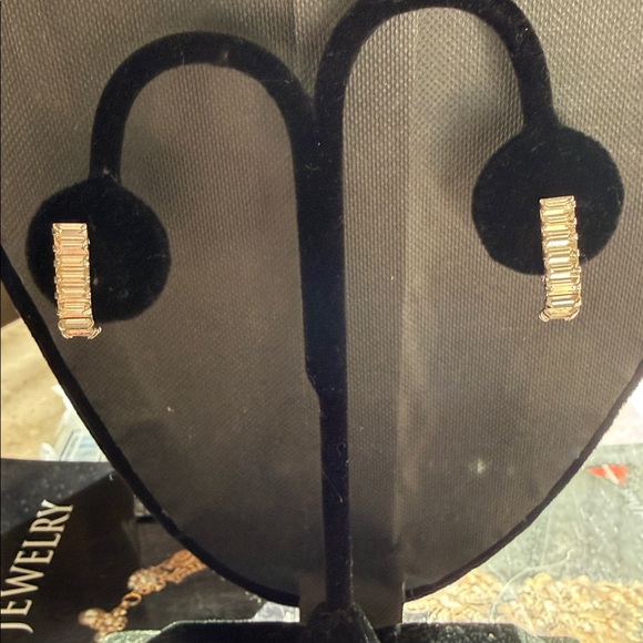 Vintage 1960s Silvertone elongated baguette bracelet with matching clip one - Picture 3 of 5